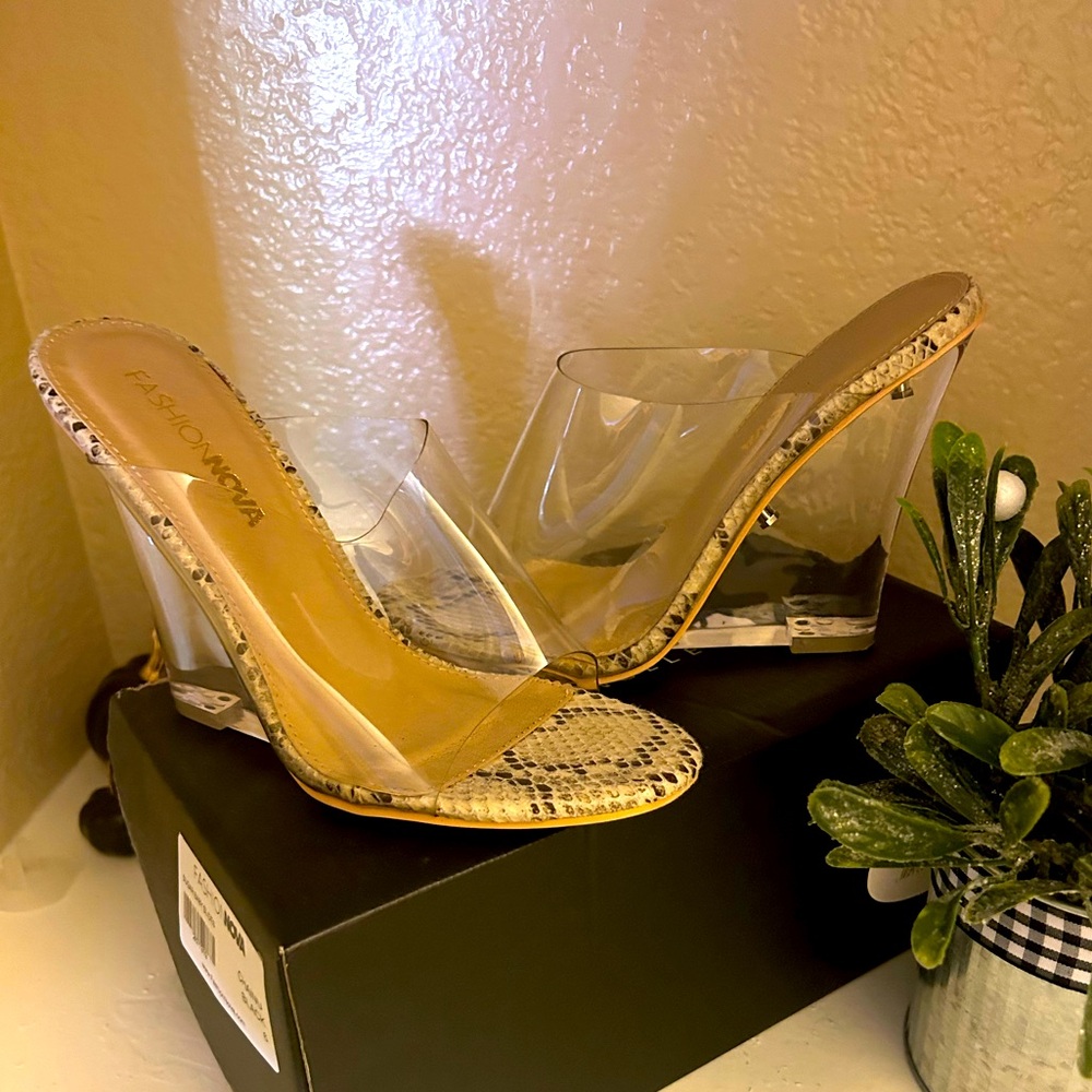 Clear wedges w/ snakeskin accent